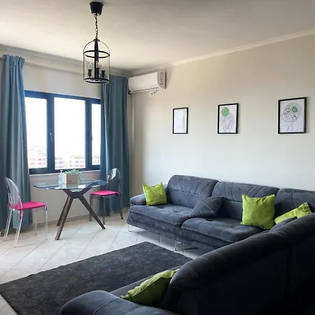 Nostalgic Sea View Appartement Durrës