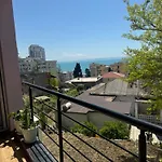 Nostalgic Sea View Apartament Durrës