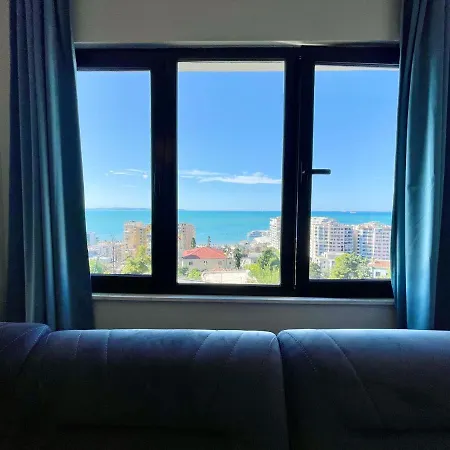 Nostalgic Sea View *