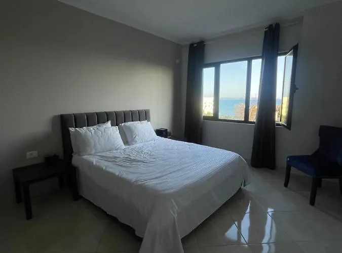 Nostalgic Sea View Appartement Durrës