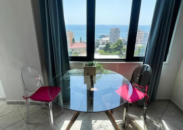 Nostalgic Sea View Appartement